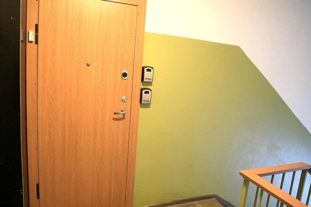 Bright Apartment,For 1-4,Near Old Town วิลนีอุส ภายนอก รูปภาพ