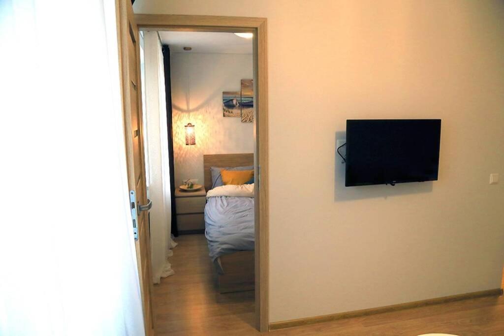 Bright Apartment,For 1-4,Near Old Town วิลนีอุส ภายนอก รูปภาพ