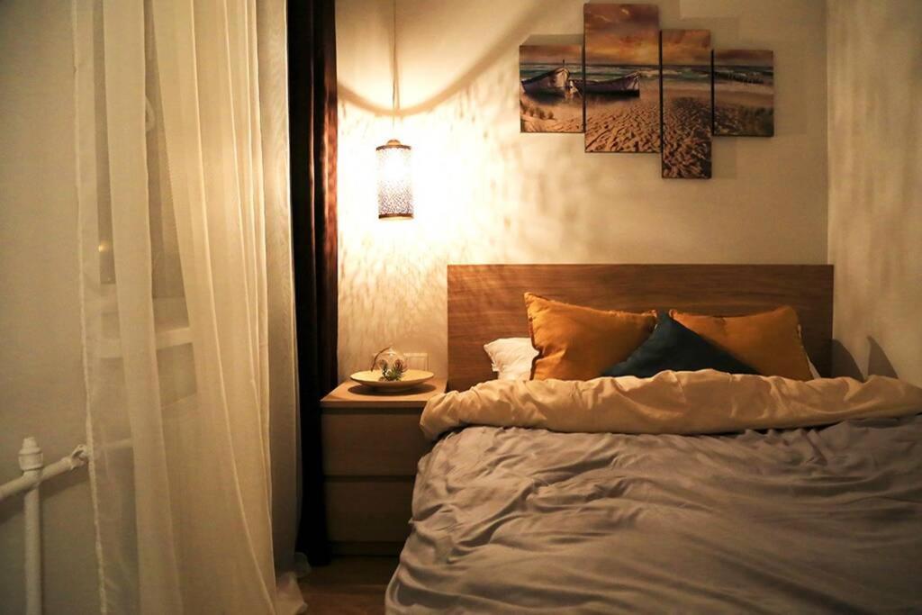 Bright Apartment,For 1-4,Near Old Town วิลนีอุส ภายนอก รูปภาพ