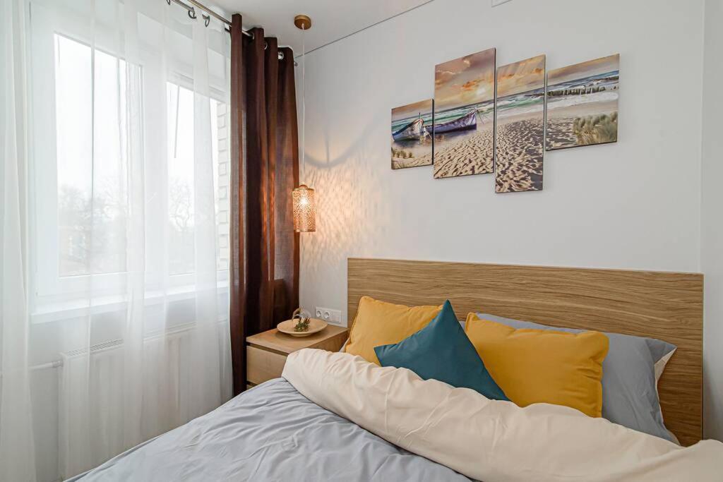Bright Apartment,For 1-4,Near Old Town วิลนีอุส ภายนอก รูปภาพ